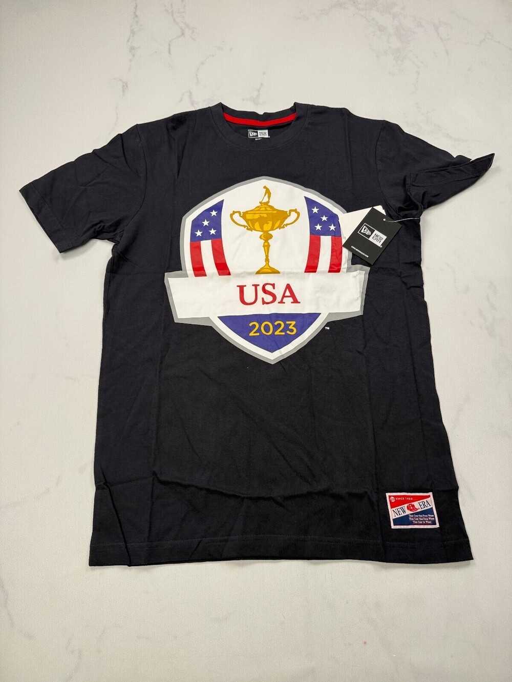New Era USA 2023 Graphic Tee Black Modern Classic Iconic - Mens S
